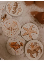 les motifs d'animaux marins du puzzle de bain vue de haut